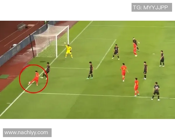 深圳足球队实力排名创新高引发球迷热议展现出强劲发展势头 深圳足球队实力排名创新高引发球迷热议展现出强劲发展势头