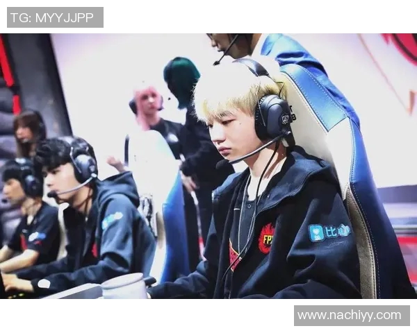 今年运动数据职业联赛分析FPX选手个人能力的突出表现与团队协作的关系探讨